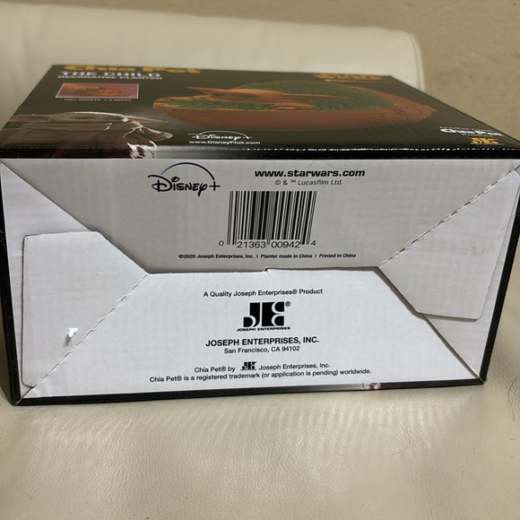 Star Wars The Mandalorian The Child Chia Pet - Picture 5 of 5